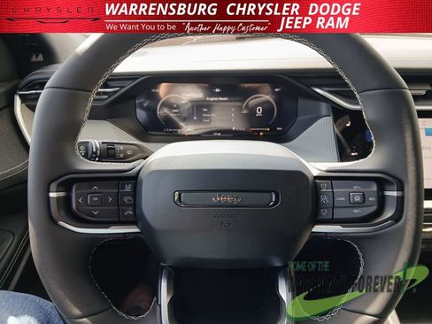 New 2026 Jeep Cherokee Laredo image 19