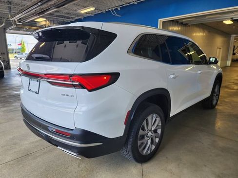 Used 2026 Buick Enclave Preferred FWD image 4