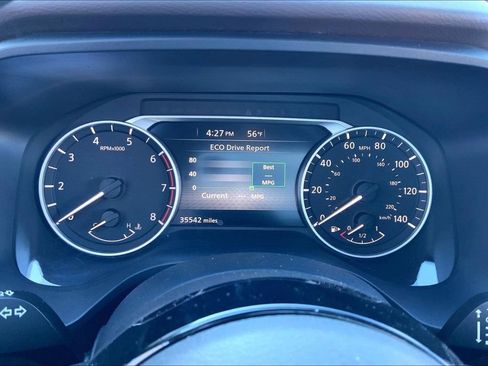 Used 2023 Nissan Rogue SV image 10