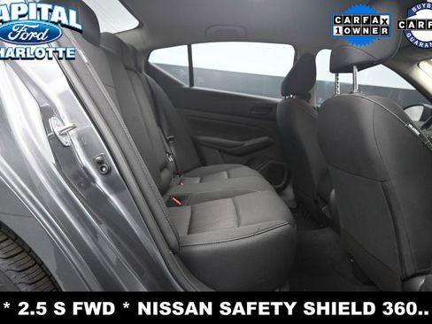 Used 2024 Nissan Altima 2.5 S FWD image 11