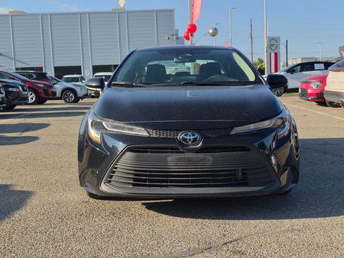 Used 2024 Toyota Corolla LE FWD image 12