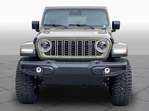 New 2026 Jeep Wrangler Unlimited Sahara AWD/4WD image 3