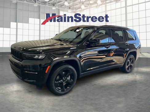 Used 2025 Jeep Grand Cherokee L Limited w/ Black Appearance Package image 1