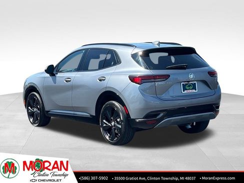 Certified 2022 Buick Envision Essence w/ Technology Package I FWD image 4