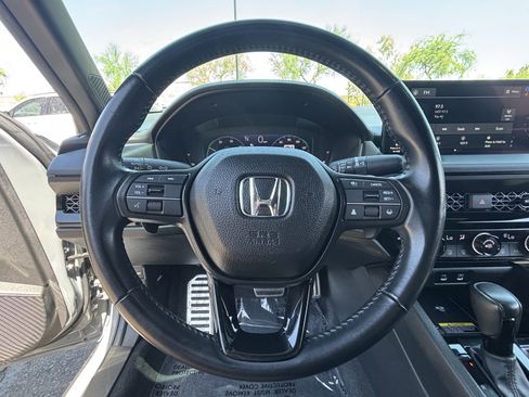 Used 2025 Honda Accord Sport image 26