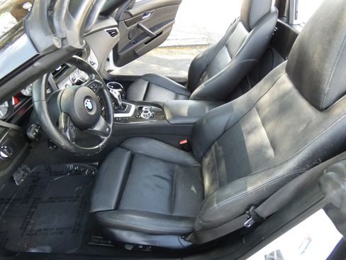 Used 2015 BMW Z4 sDrive35is image 37