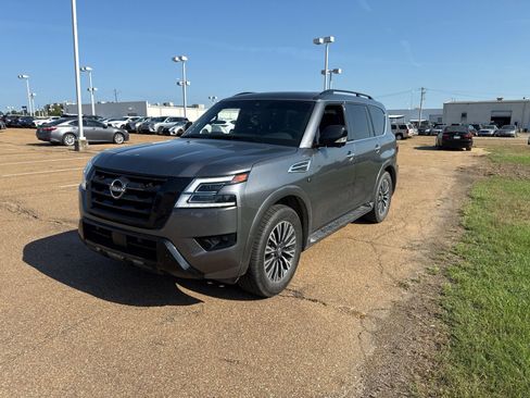 Used 2021 Nissan Armada SL w/ Midnight Edition Package RWD image 1