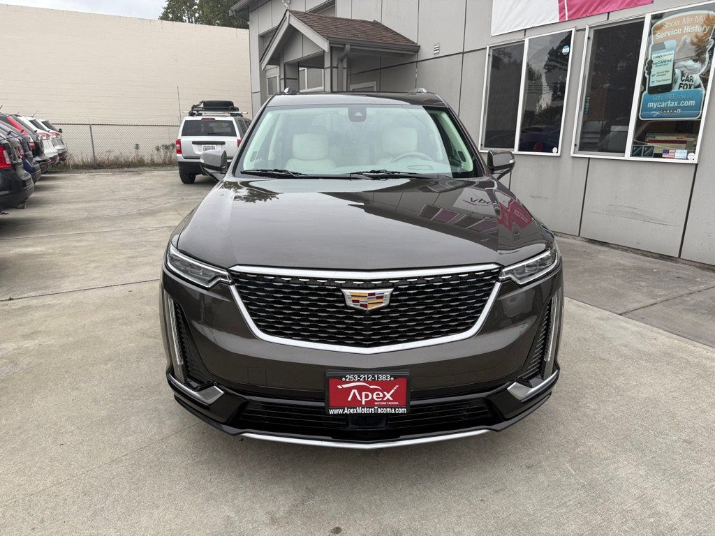 Used 2020 Cadillac XT6 Premium Luxury AWD/4WD image 2