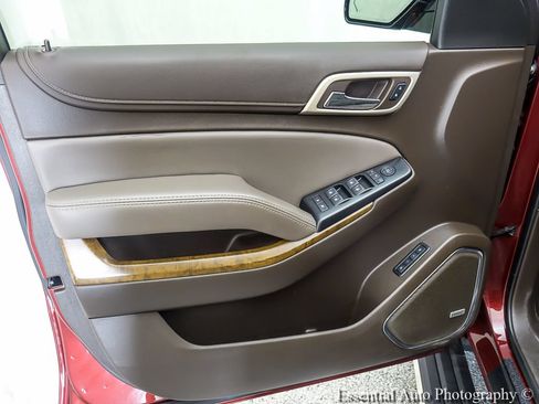 Used 2019 GMC Yukon Denali w/ Denali Ultimate Package AWD/4WD image 24