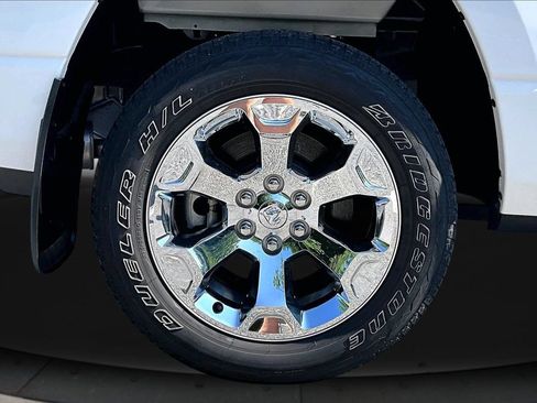 Used 2023 RAM 1500 Big Horn AWD/4WD image 35