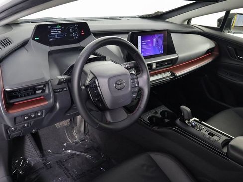 Used 2023 Toyota Prius Prime FWD image 7