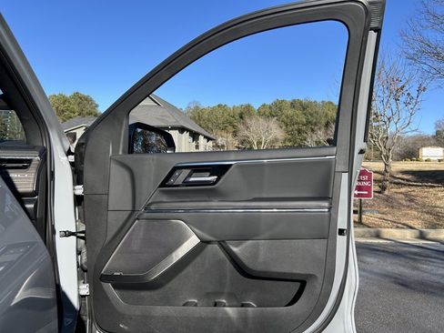 Used 2025 GMC Sierra EV Denali image 56