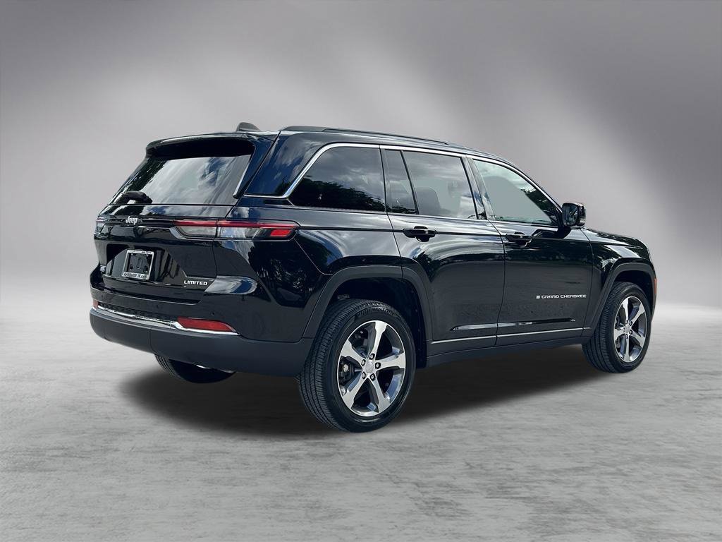 Certified 2025 Jeep Grand Cherokee Limited RWD image 5