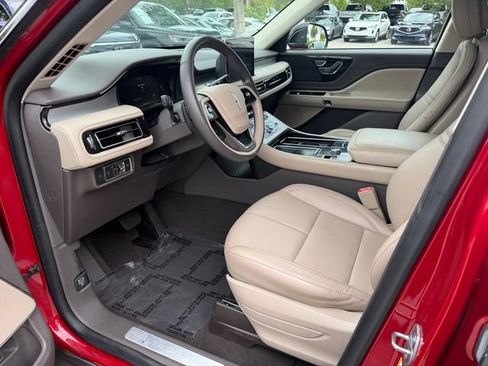 Used 2020 Lincoln Aviator 2WD image 12