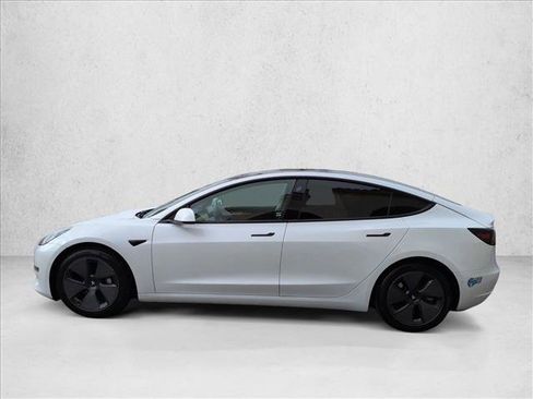 Used 2021 Tesla Model 3 Standard Range Plus RWD image 9