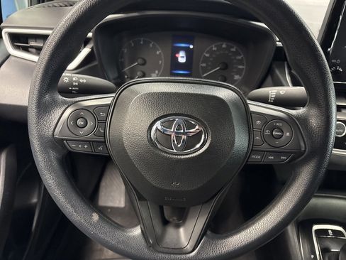 Used 2025 Toyota Corolla LE image 34