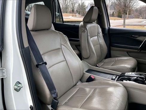 Used 2016 Honda Pilot Elite image 28