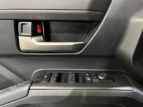 Certified 2024 Toyota Tacoma TRD Off-Road AWD/4WD image 13