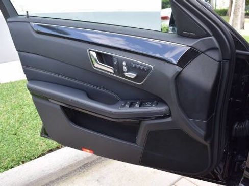 Used 2014 Mercedes-Benz E 250 BlueTEC Sedan image 68