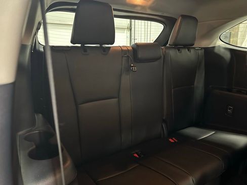 Used 2025 Toyota Highlander XLE image 62
