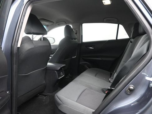 Used 2022 Toyota Venza LE AWD/4WD image 23
