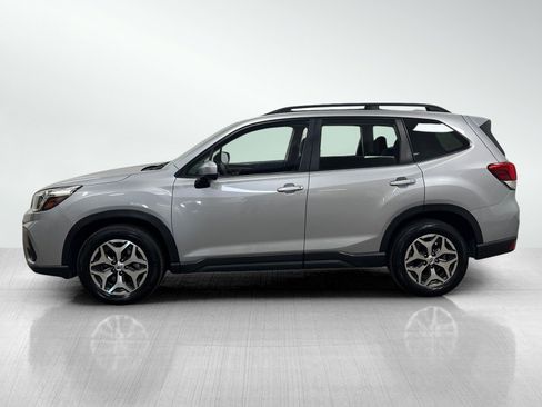 Used 2019 Subaru Forester Premium image 3