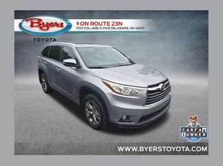 Used 2015 Toyota Highlander XLE AWD/4WD video 1