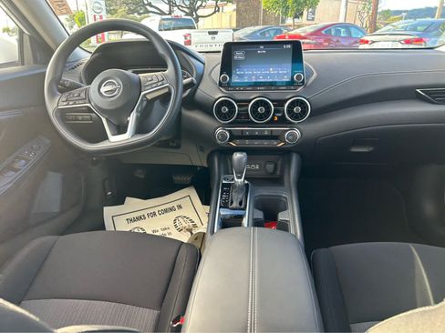 Used 2025 Nissan Sentra SV FWD image 9