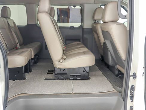 Used 2016 Nissan NV 3500 SL image 13