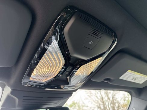 New 2026 BMW X5 xDrive50e w/ Executive Package image 33