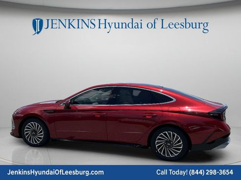 New 2026 Hyundai Sonata Limited FWD image 8