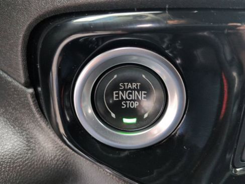 Used 2022 Chevrolet Silverado 1500 LT Trail Boss w/ Convenience Package II image 17