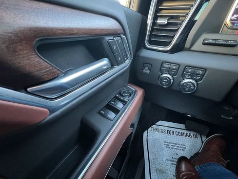 Certified 2025 GMC Sierra 2500 Denali Ultimate image 22