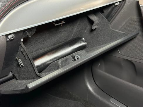Used 2014 Lincoln MKX FWD w/ Equipment Group 101A image 38