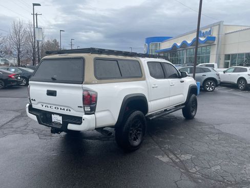 Used 2020 Toyota Tacoma TRD Pro image 2