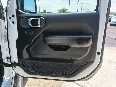 Used 2020 Jeep Wrangler Unlimited Sport S AWD/4WD image 19