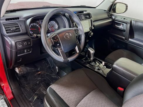 Certified 2024 Toyota 4Runner TRD Off-Road image 10