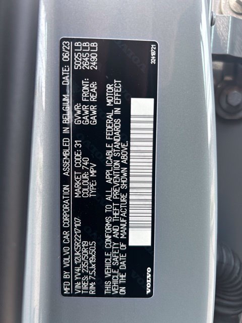 Certified 2024 Volvo XC40 B5 Core AWD/4WD image 29