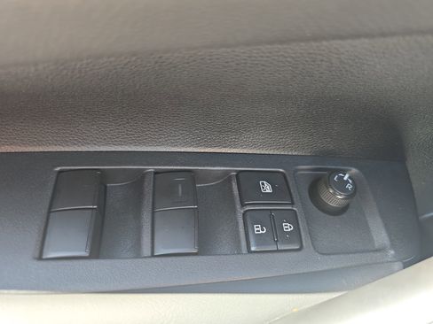 Used 2024 Toyota Corolla SE FWD image 27
