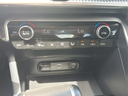 Used 2024 Kia K5 LXS FWD image 38
