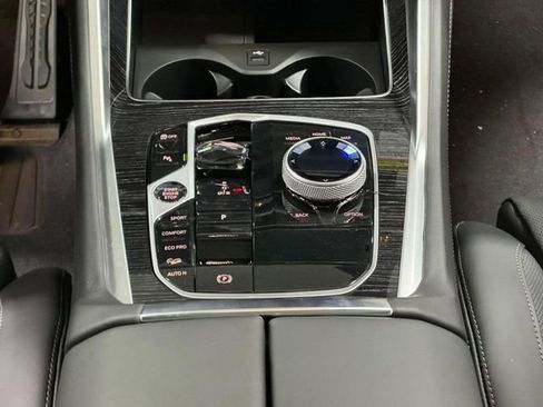 New 2026 BMW X6 M60i AWD/4WD image 17