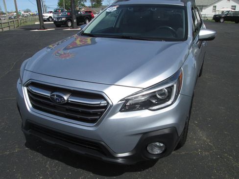 Used 2019 Subaru Outback 2.5i Limited AWD/4WD image 8