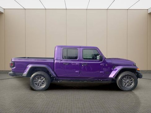 New 2026 Jeep Gladiator Sport image 6