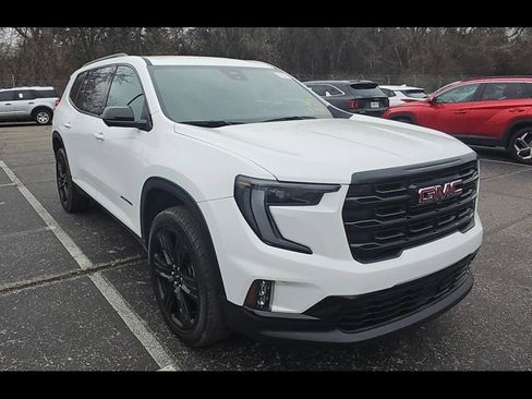 Used 2024 GMC Acadia Elevation w/ Black Edition image 3