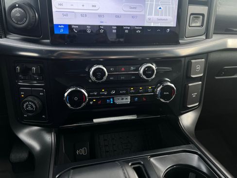 Used 2025 Ford F150 Lariat w/ Equipment Group 502A High image 15