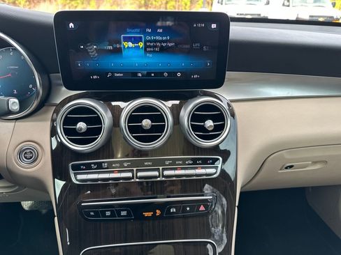 Certified 2022 Mercedes-Benz GLC 300 w/ Premium Package Lite image 6