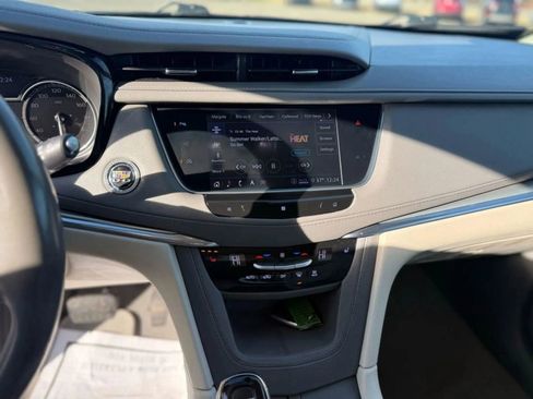 Used 2020 Cadillac XT5 Premium Luxury AWD/4WD image 38