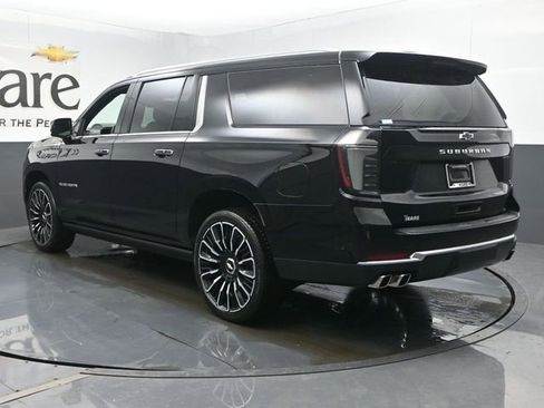 New 2026 Chevrolet Suburban High Country image 15