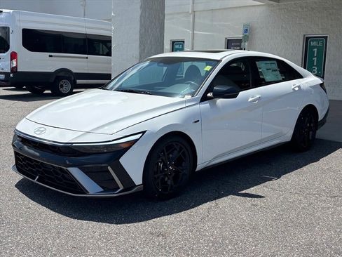 New 2026 Hyundai Elantra N Line FWD image 23