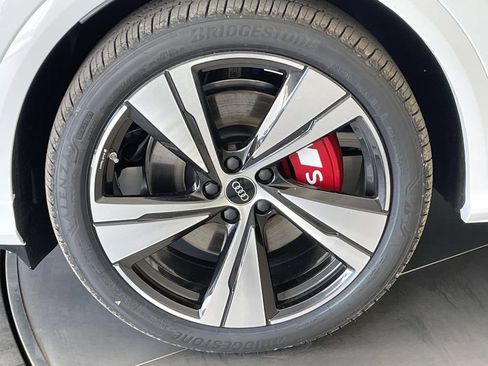 New 2026 Audi SQ5 Premium Plus AWD/4WD image 11